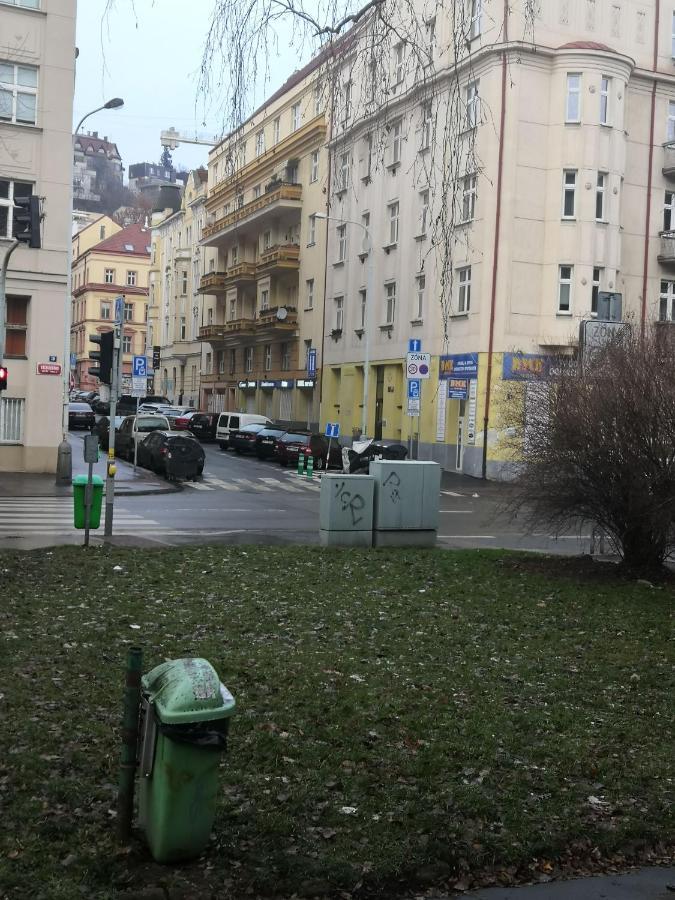 Appartement Economy Flat 18 Minutes From Vaclavske Namesti